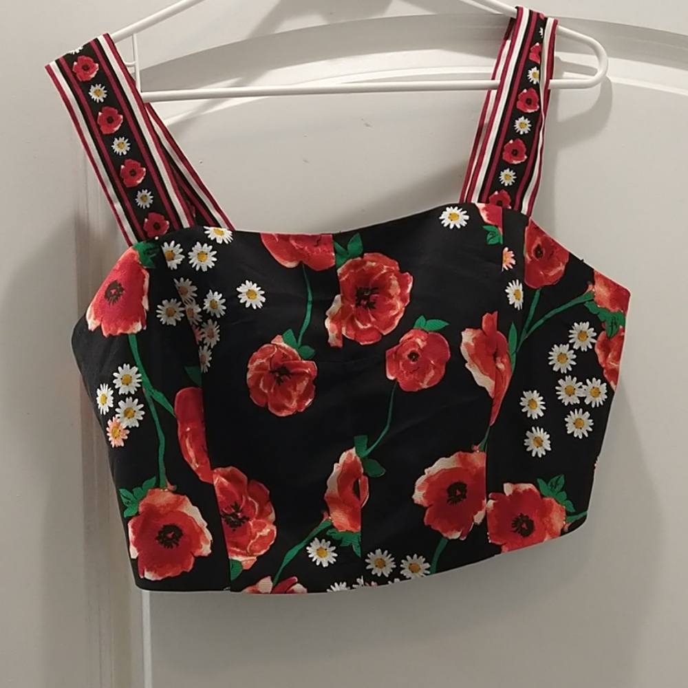COPY - Eva Mendes Floral Crop Top